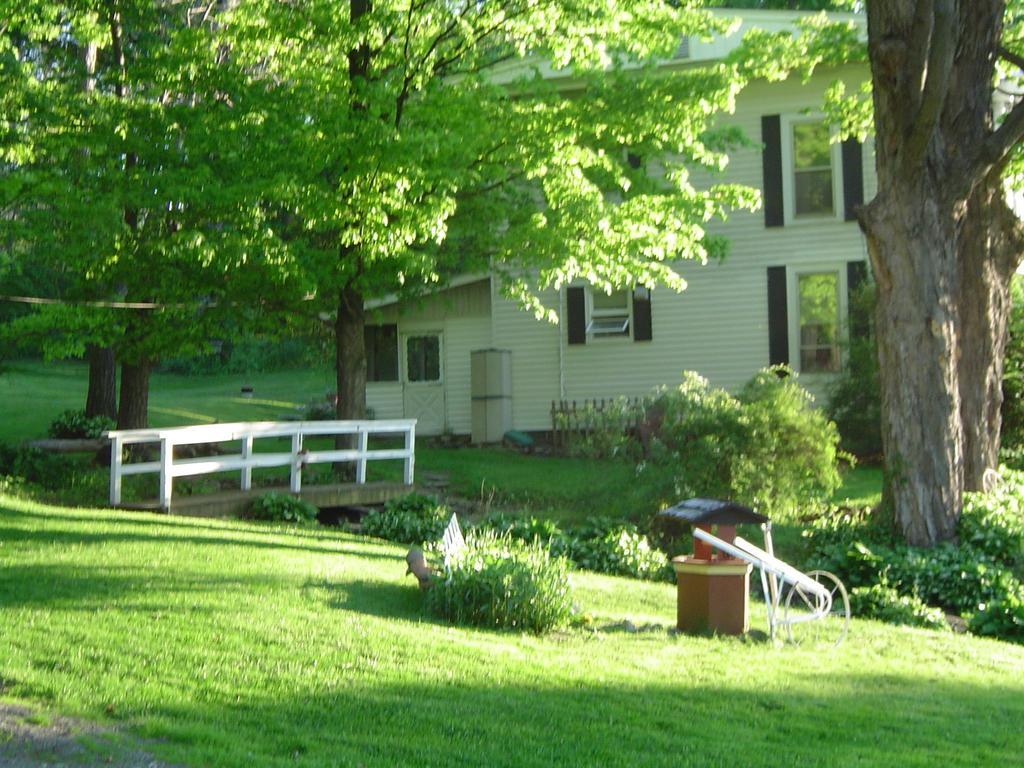 Kountry Living Bed And Breakfast Онионта Екстериор снимка