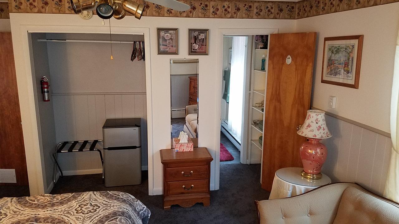 Kountry Living Bed And Breakfast Онионта Екстериор снимка